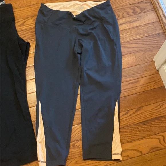 Women’s activewear - Picture 2 of 7